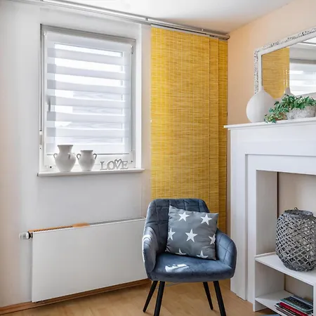 Appartamento Dinas Dach Gudensberg